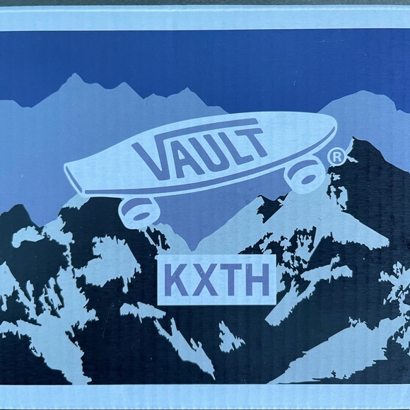 x Kith OG Classic Slip-On Sneakers - Picture 5 of 5